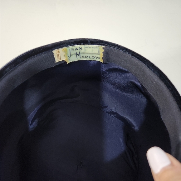 Vintage Navy Blue Velvet Hat with Netting - Picture 3 of 8